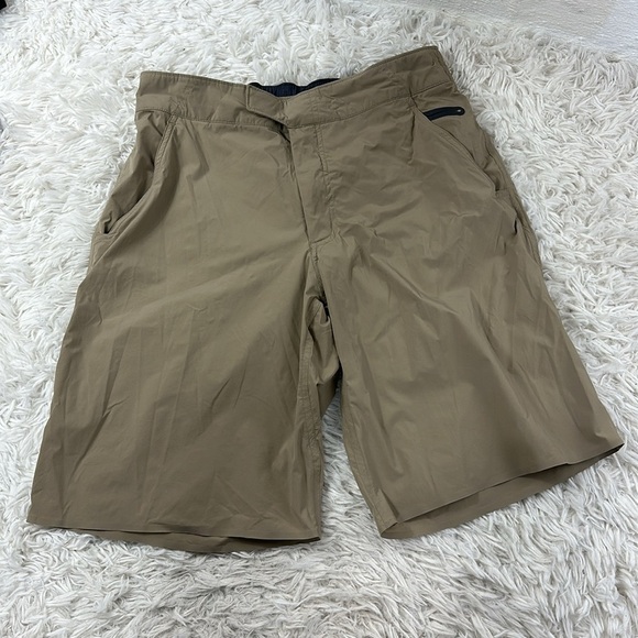 Men's Lululemon Cargo Style Shorts